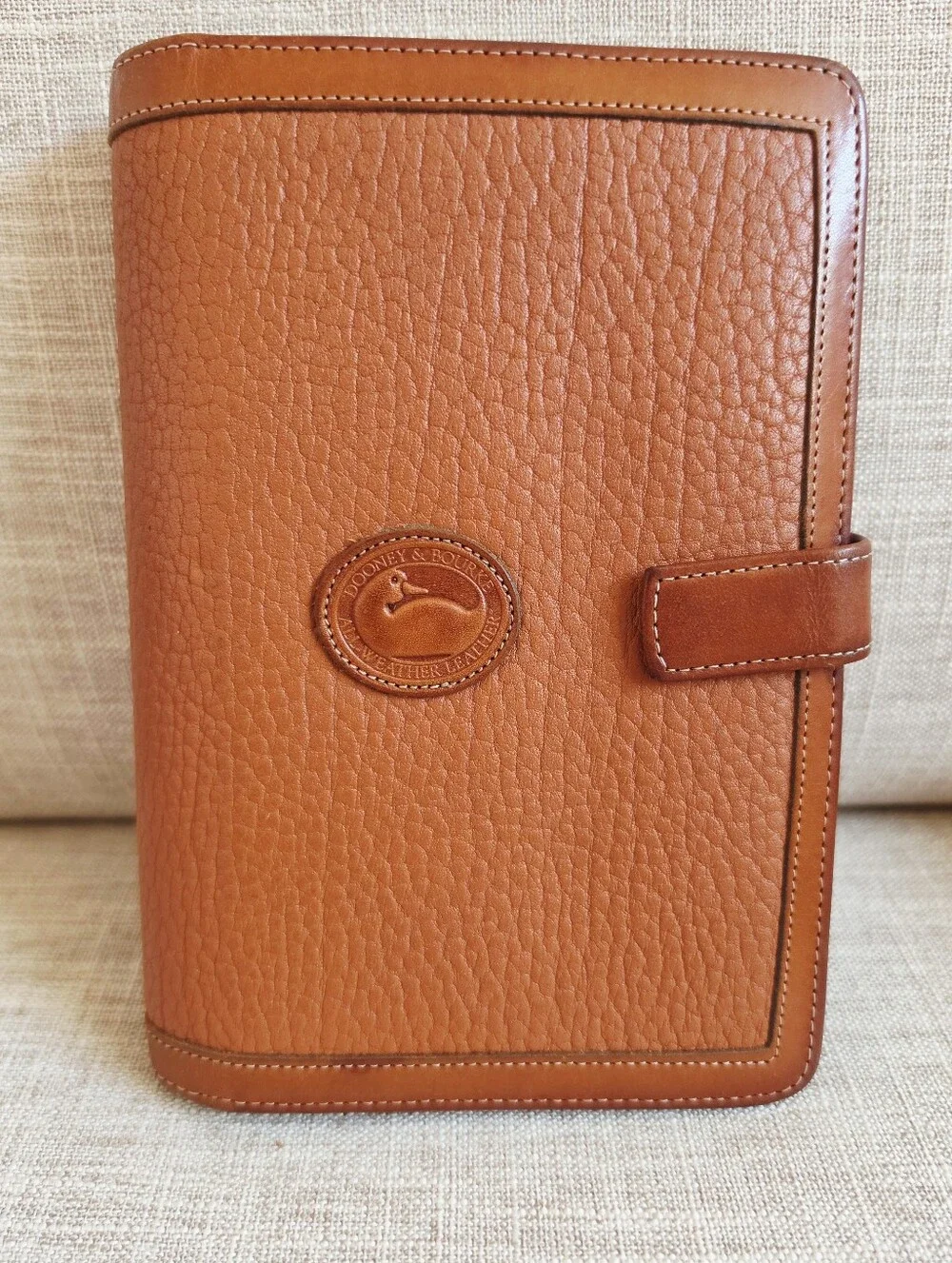 Dooney & Bourke Vintage Agenda Planner Organizer, AWL, 7.5 x 5 - Picture 1 of 11